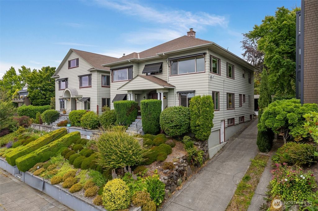 Photo of 2016 Broadway E #B, Seattle, WA 98102 (MLS # 2398615)