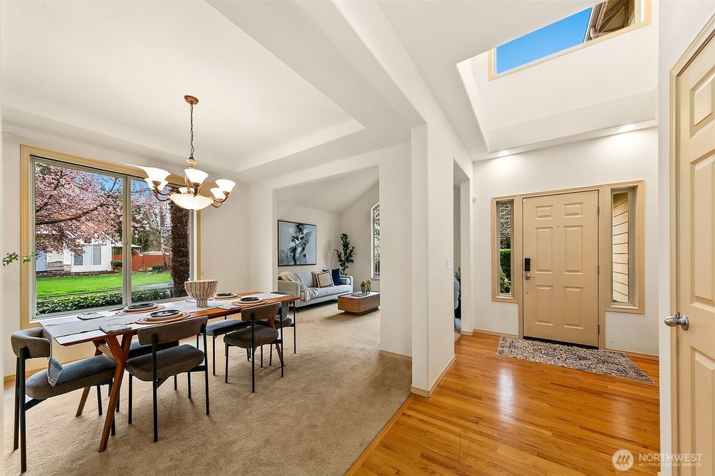 Photo of 35638 8th Avenue SW, Federal Way, WA 98023 (MLS # 2498196)