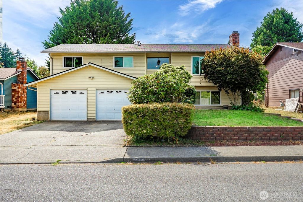 Photo of 28823 46th Place S, Auburn, WA 98001 (MLS # 2408178)