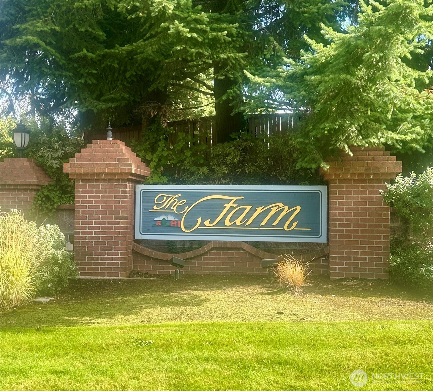 802 Silo Court SE