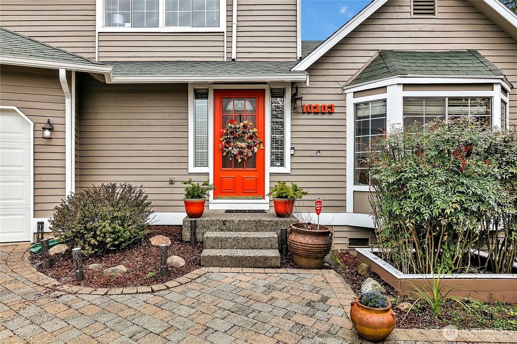 Photo of 10203 SE 228th Street, Kent, WA 98031 (MLS # 2357792)