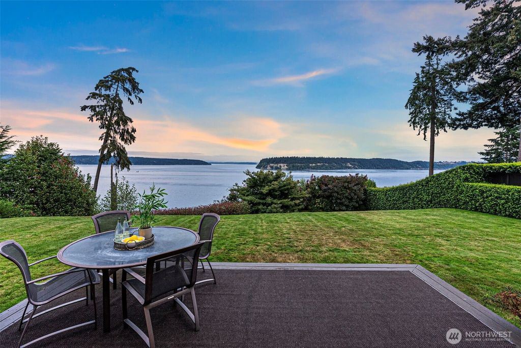 Photo of 6515 27th Avenue NW, Gig Harbor, WA 98335 (MLS # 2458514)