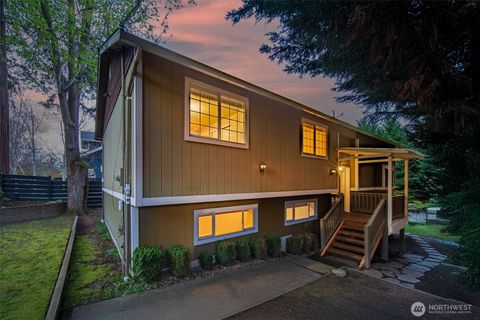 1612 26th Avenue Seattle WA 98122
