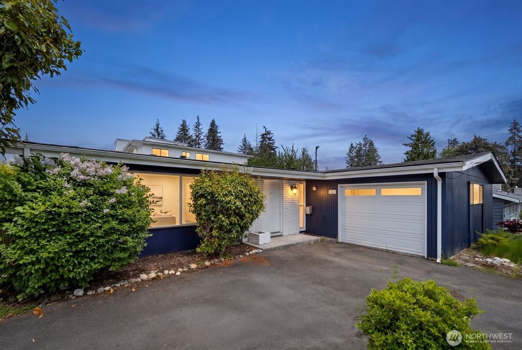 Photo of 101 161st Street SE, Bothell, WA 98012 (MLS # 2512886)