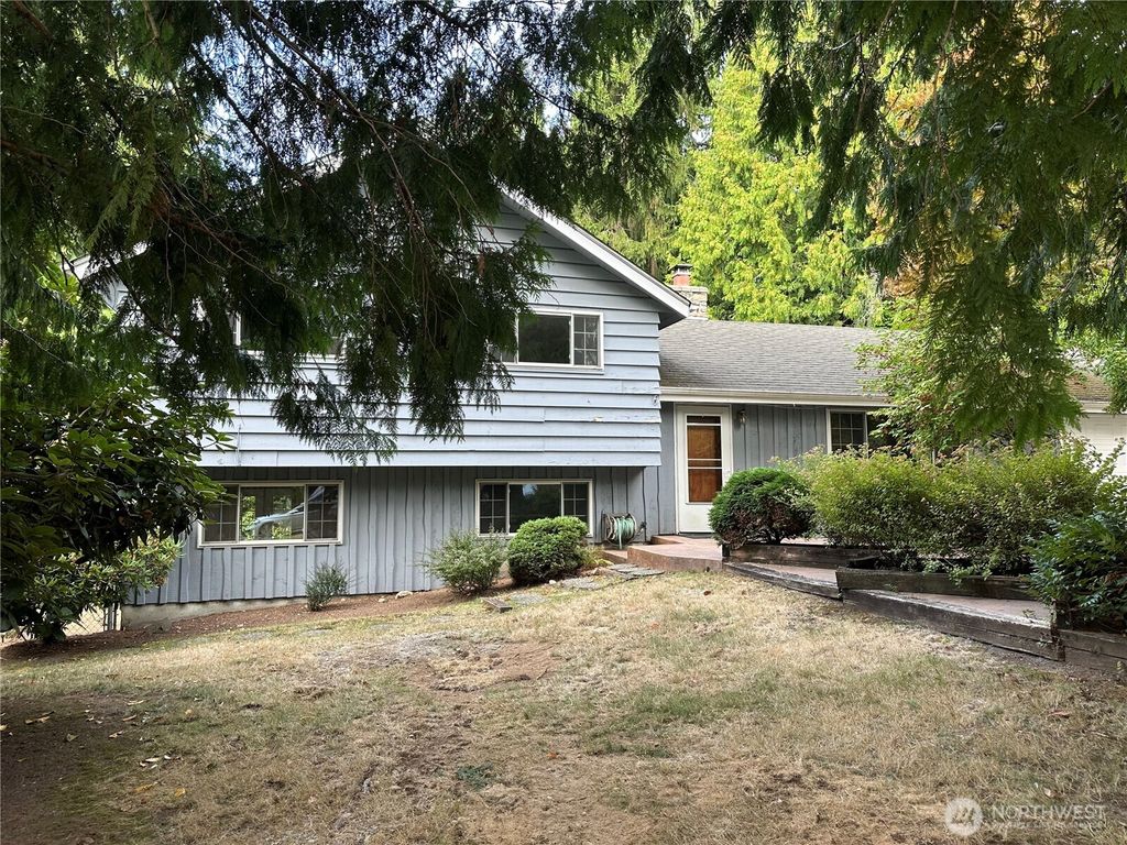 Photo of 11435 109th Avenue NE, Kirkland, WA 98033 (MLS # 2434240)