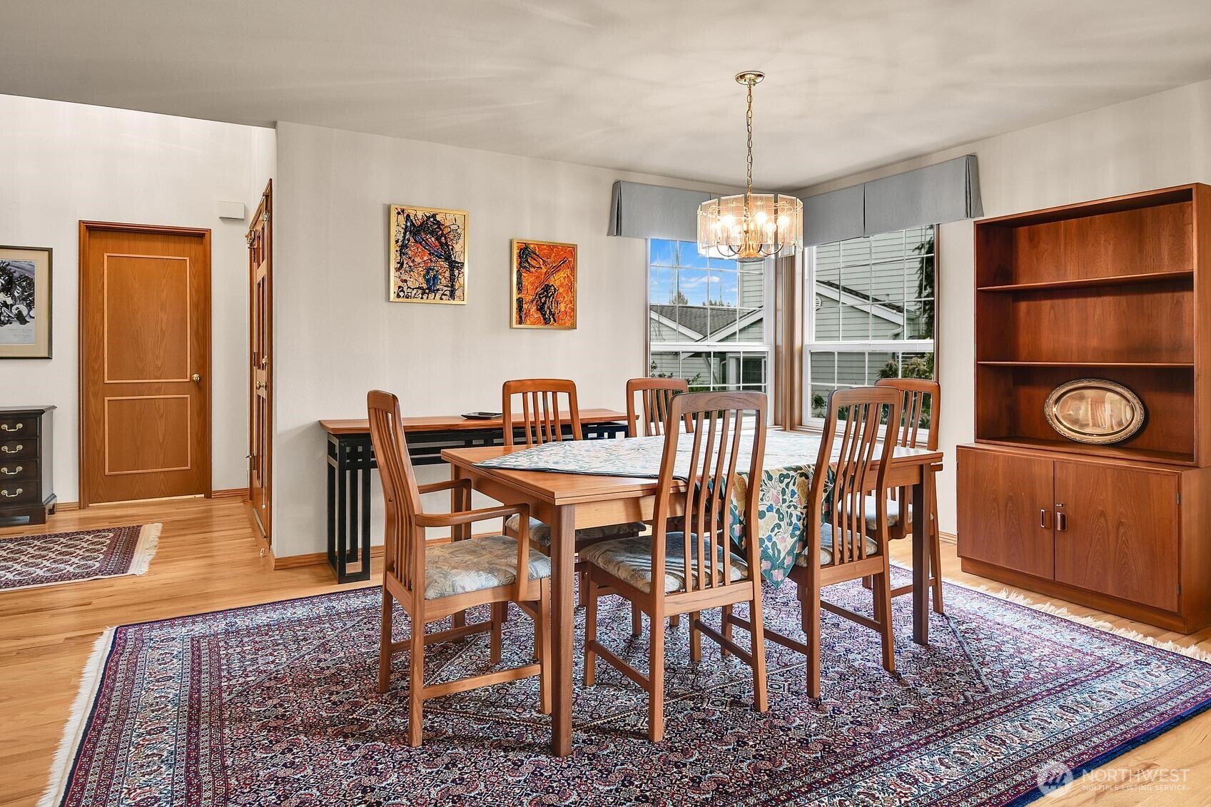 Bellevue, Washington, 98007, United States, 3 Bedrooms Bedrooms, ,3 BathroomsBathrooms,Residential,Active,2037094