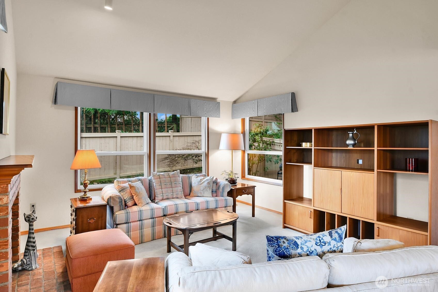Bellevue, Washington, 98007, United States, 3 Bedrooms Bedrooms, ,3 BathroomsBathrooms,Residential,Active,2037094