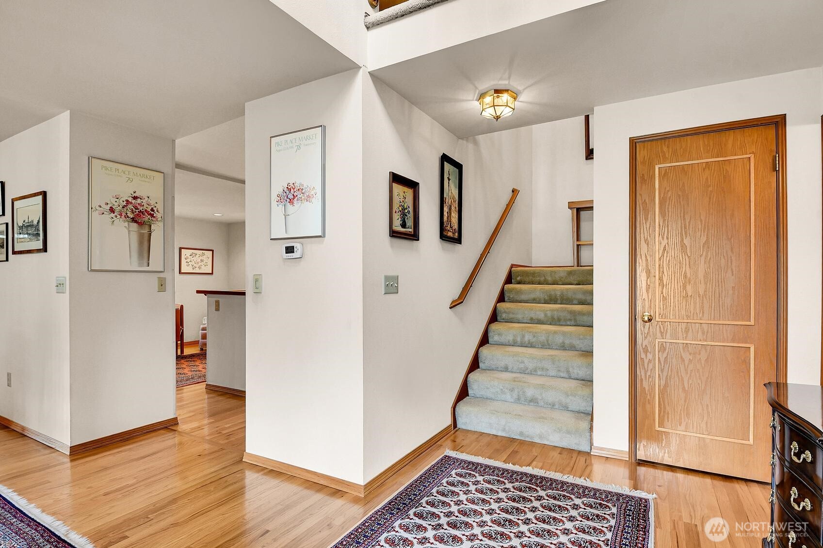 Bellevue, Washington, 98007, United States, 3 Bedrooms Bedrooms, ,3 BathroomsBathrooms,Residential,Active,2037094