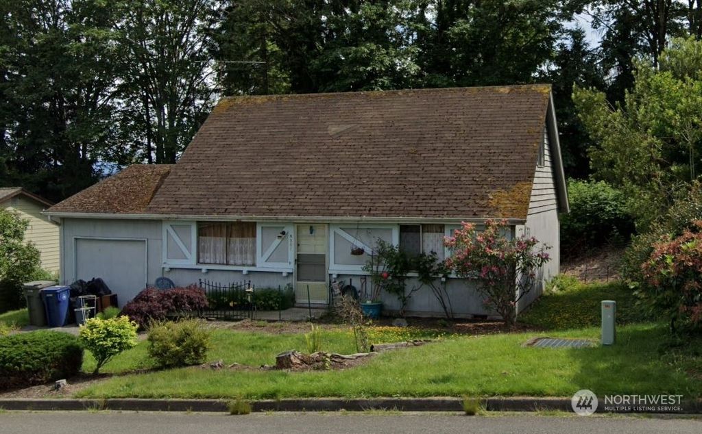 Photo of 9801 NE 140th Street, Kirkland, WA 98034 (MLS # 2008617)