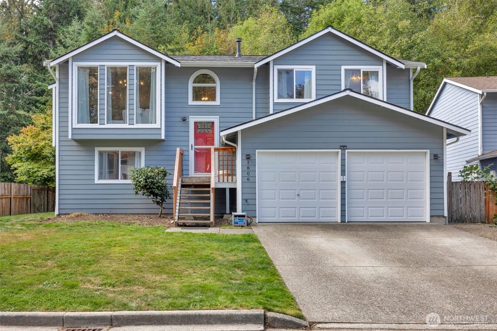Photo of 1806 131st Drive NE, Lake Stevens, WA 98258 (MLS # 2518055)