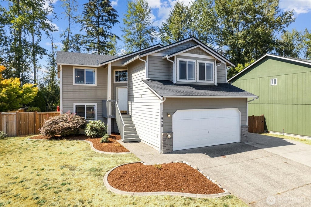 Photo of 17928 66th Avenue Ct E, Puyallup, WA 98375 (MLS # 2579801)