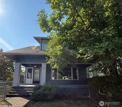 Photo of 1108 Duryea St, Raymond, WA 98577 (MLS # 2429239)