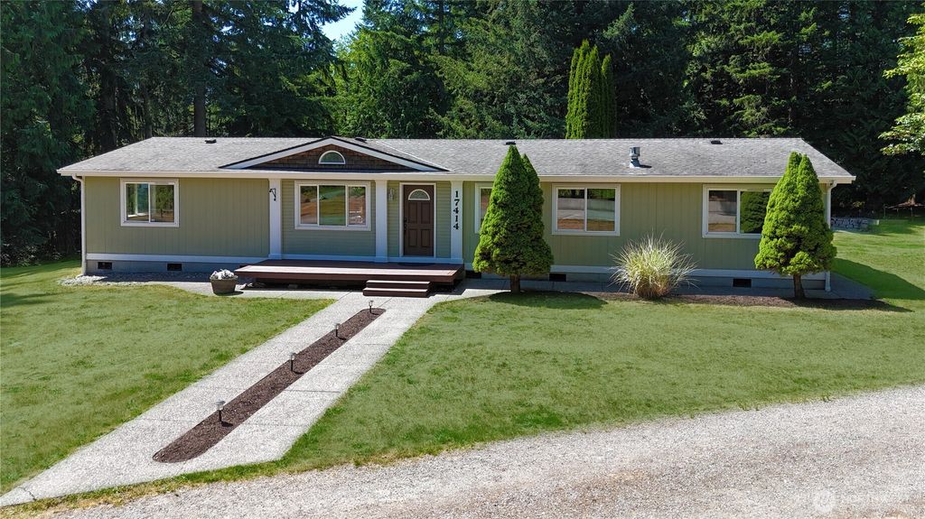 Photo of 17414 62nd Avenue NW, Stanwood, WA 98292 (MLS # 2518931)