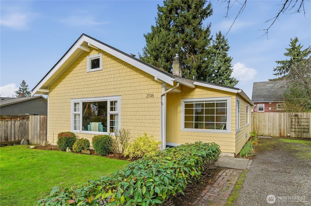 Photo of 2136 N 90th Street, Seattle, WA 98103 (MLS # 2467616)