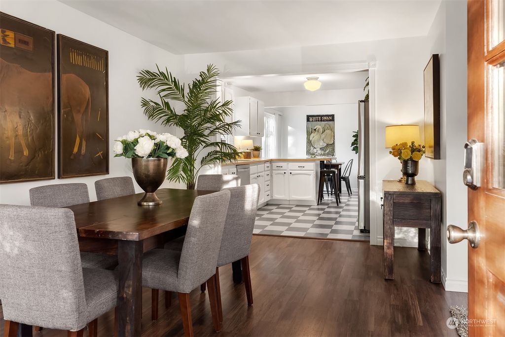 Photo of 4512 6th Avenue NW, Seattle, WA 98107 (MLS # 2220182)