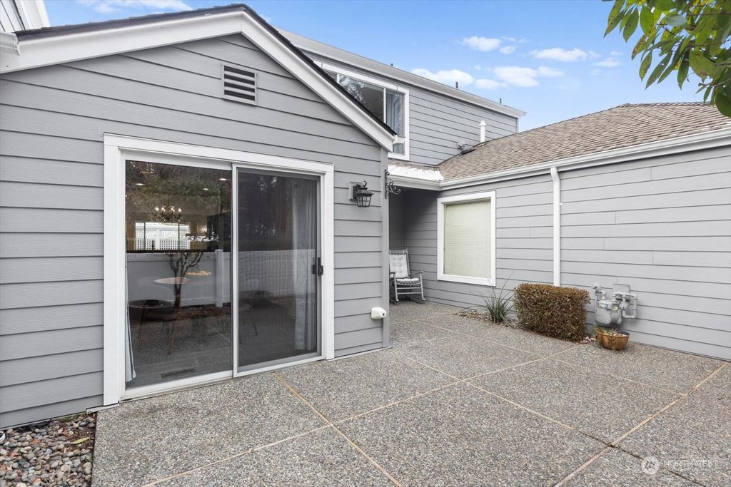 Photo of 3635 225th Place SE, Issaquah, WA 98029 (MLS # 2191634)