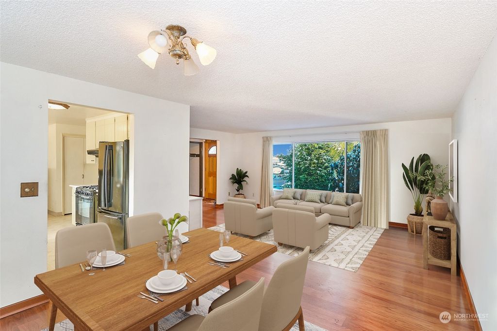 Photo of 1001 S 31st Court, Renton, WA 98055 (MLS # 2023492)