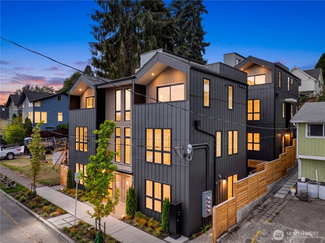 4511 34th Avenue S, Seattle