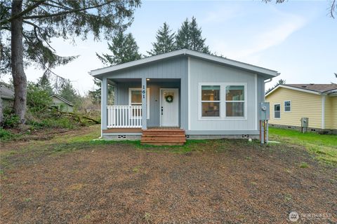 161 Polaris Boulevard SW Ocean Shores WA 98569