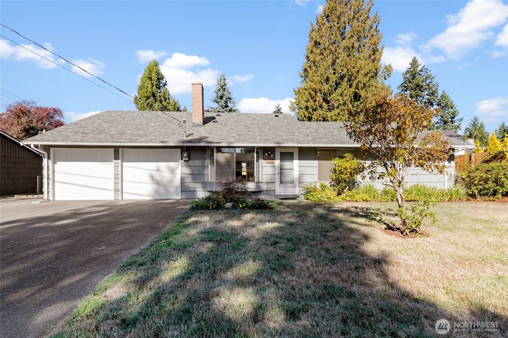 Photo of 2107 192nd Place SW, Lynnwood, WA 98036 (MLS # 2443668)