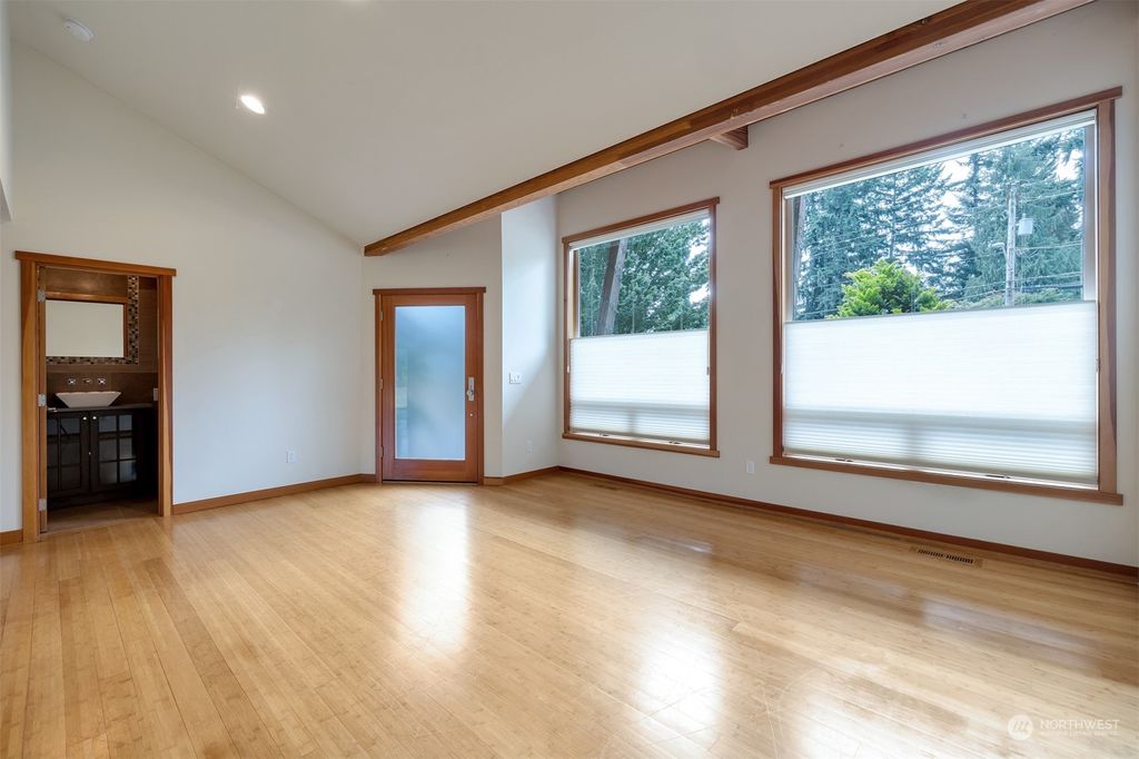Photo of 16546 NE 99th Street, Redmond, WA 98052 (MLS # 2133241)