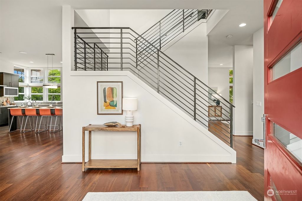 Photo of 6811 37th Avenue NE, Seattle, WA 98115 (MLS # 2275581)