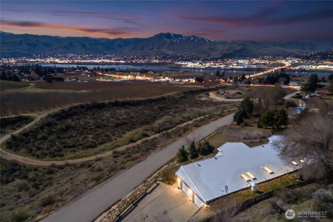 Photo of 71 Blue Grade Road, East Wenatchee, WA 98802 (MLS # 2488365)