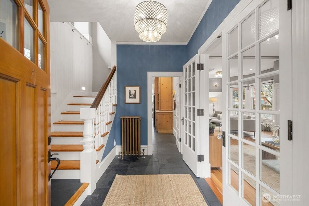 Photo of 610 16th Avenue E, Seattle, WA 98112 (MLS # 2520964)