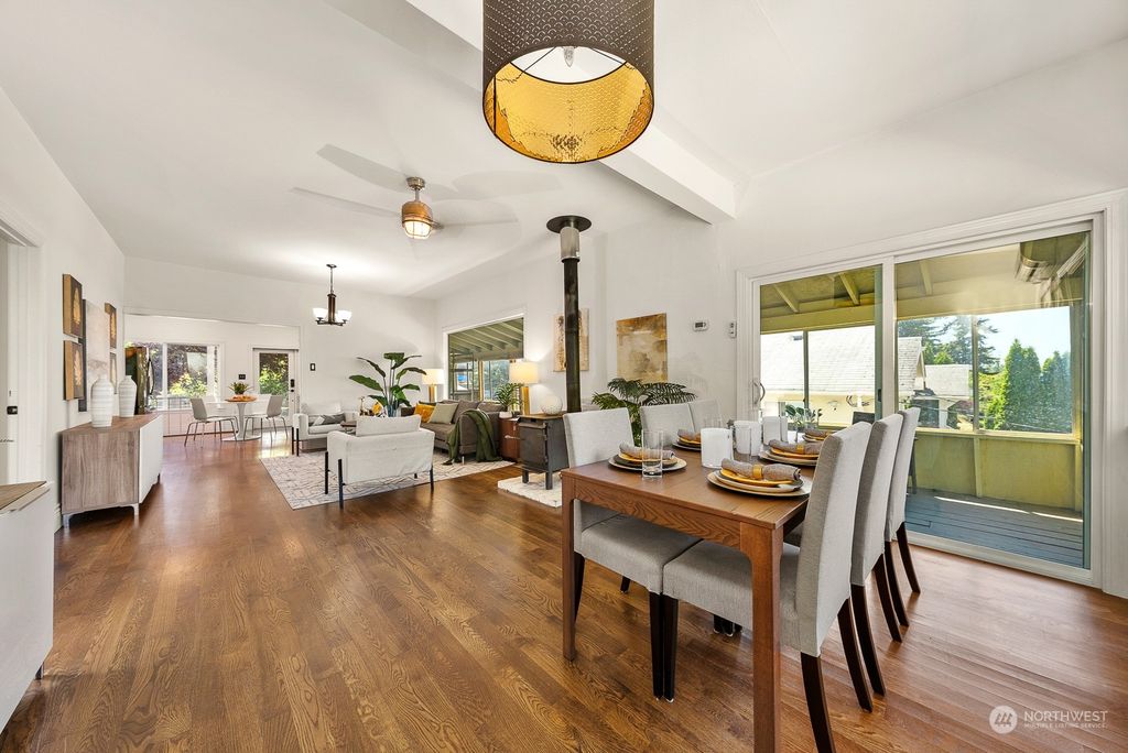 Photo of 2139 SW 98th Street, Seattle, WA 98106 (MLS # 2078134)