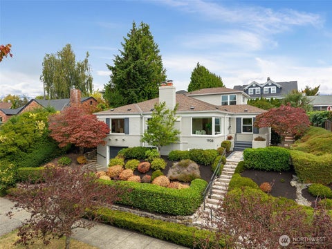 Photo of 1908 29th Avenue W, Seattle, WA 98199 (MLS # 2586395)