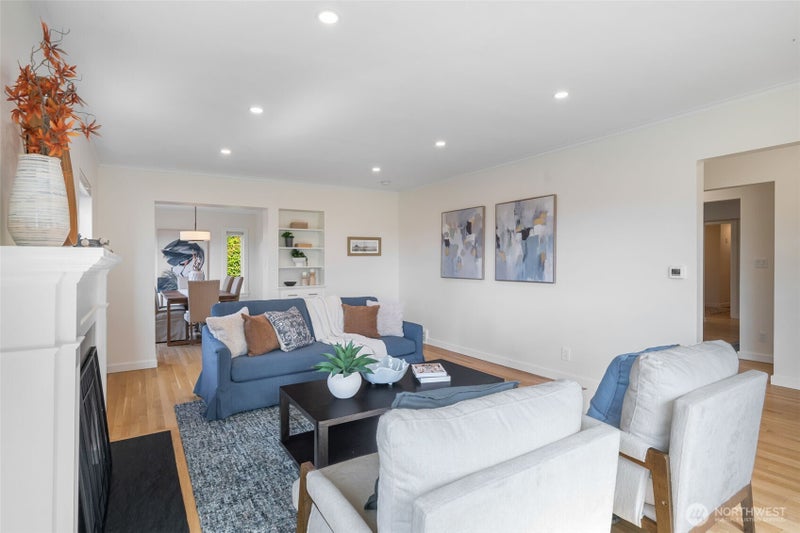 1908 29th Avenue W