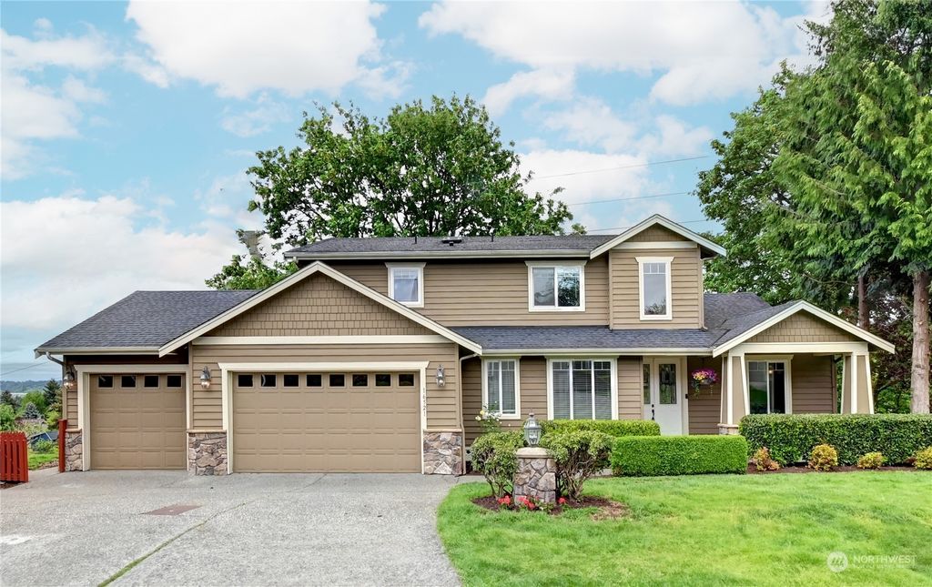 Photo of 16521 124th Avenue NE, Bothell, WA 98011 (MLS # 2239094)