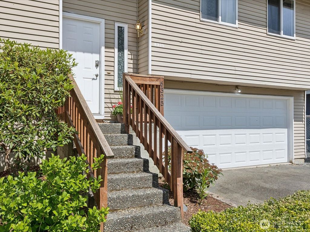 Photo of 6325 95th Place NE, Marysville, WA 98270 (MLS # 2346587)