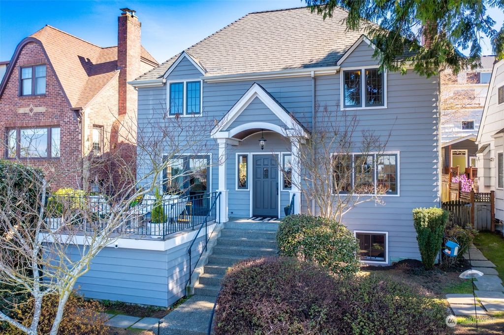 Photo of 3842 46th Avenue NE, Seattle, WA 98105 (MLS # 2213432)