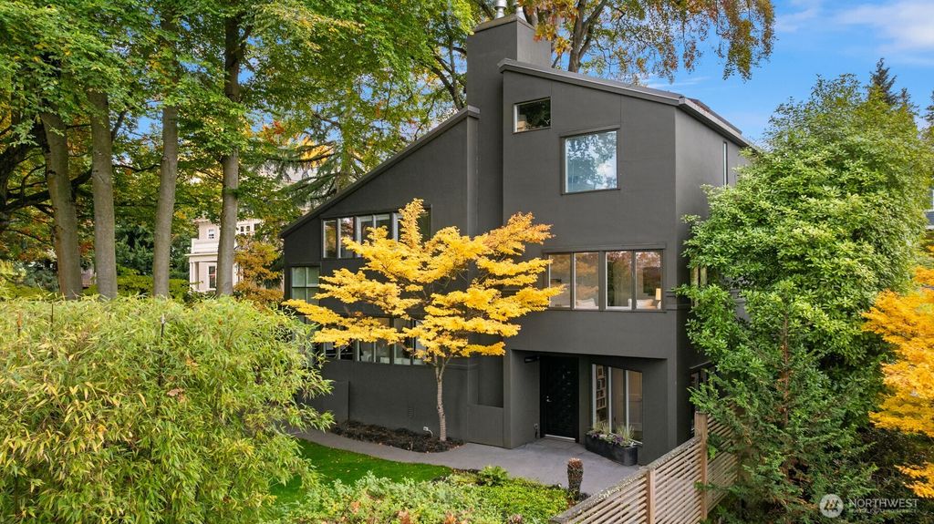 Photo of 1615 39th Avenue E, Seattle, WA 98112 (MLS # 2448686)