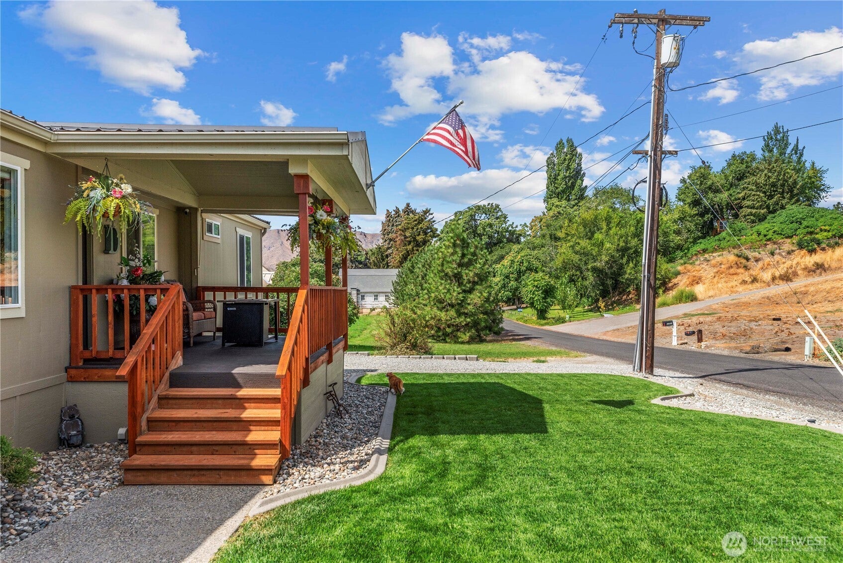 1707 Lower Monitor Road