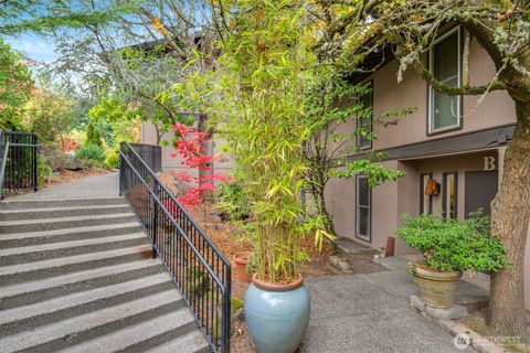 1425 S Puget Drive B3 Renton WA 98055