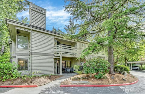 Photo of 1336 Bellevue Way NE #3, Bellevue, WA 98004 (MLS # 2533246)
