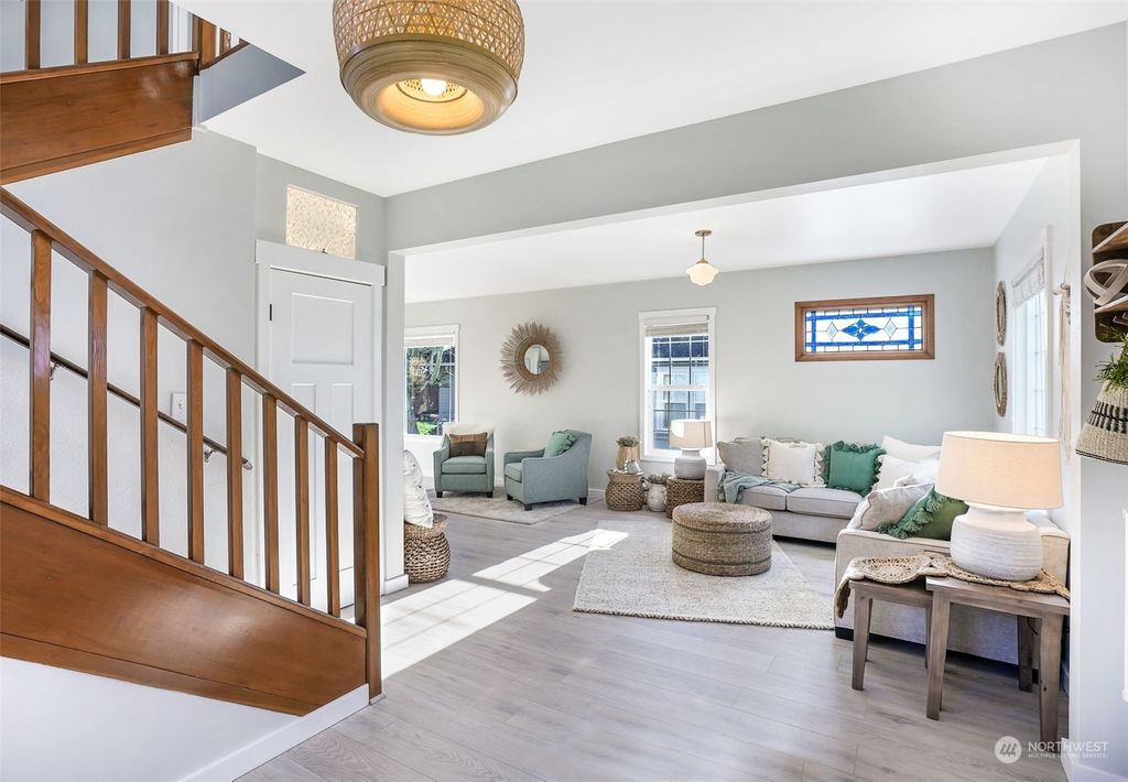 Photo of 2217 McDougall Avenue, Everett, WA 98201 (MLS # 2212879)