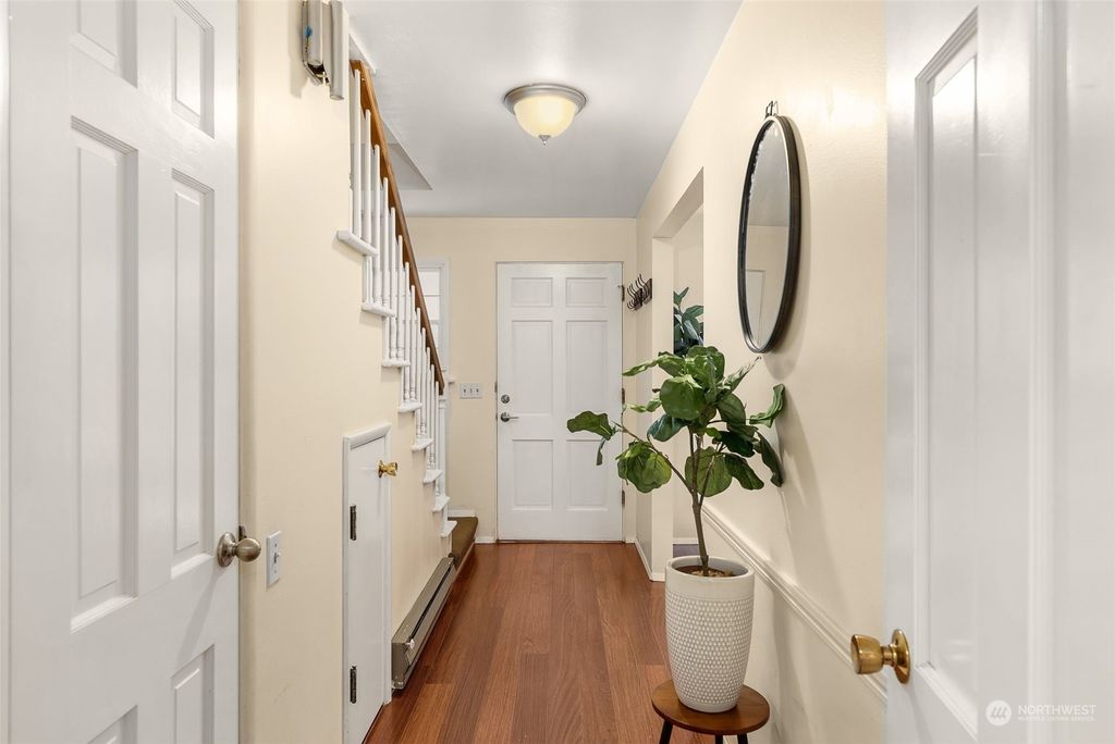 Photo of 1420 Bellevue Way SE #7, Bellevue, WA 98004 (MLS # 2198529)