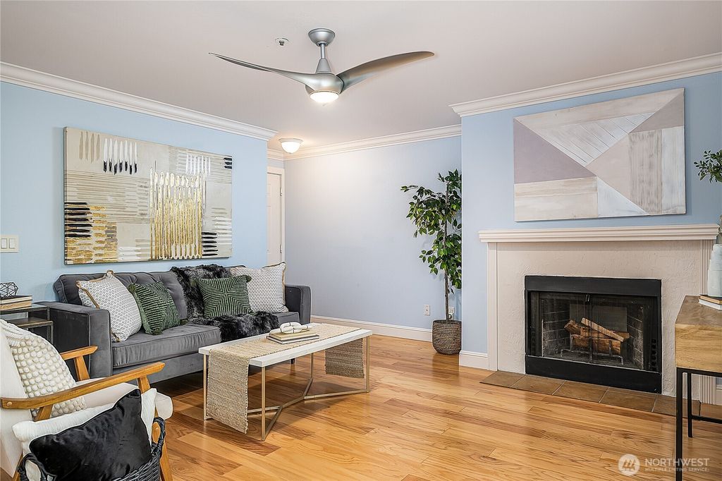 Photo of 19230 Forest Park Drive NE #H127, Lake Forest Park, WA 98155 (MLS # 2349376)