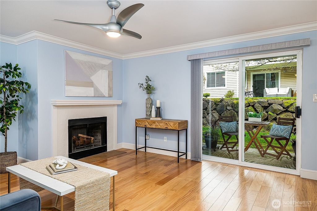 Photo of 19230 Forest Park Drive NE #H127, Lake Forest Park, WA 98155 (MLS # 2349376)