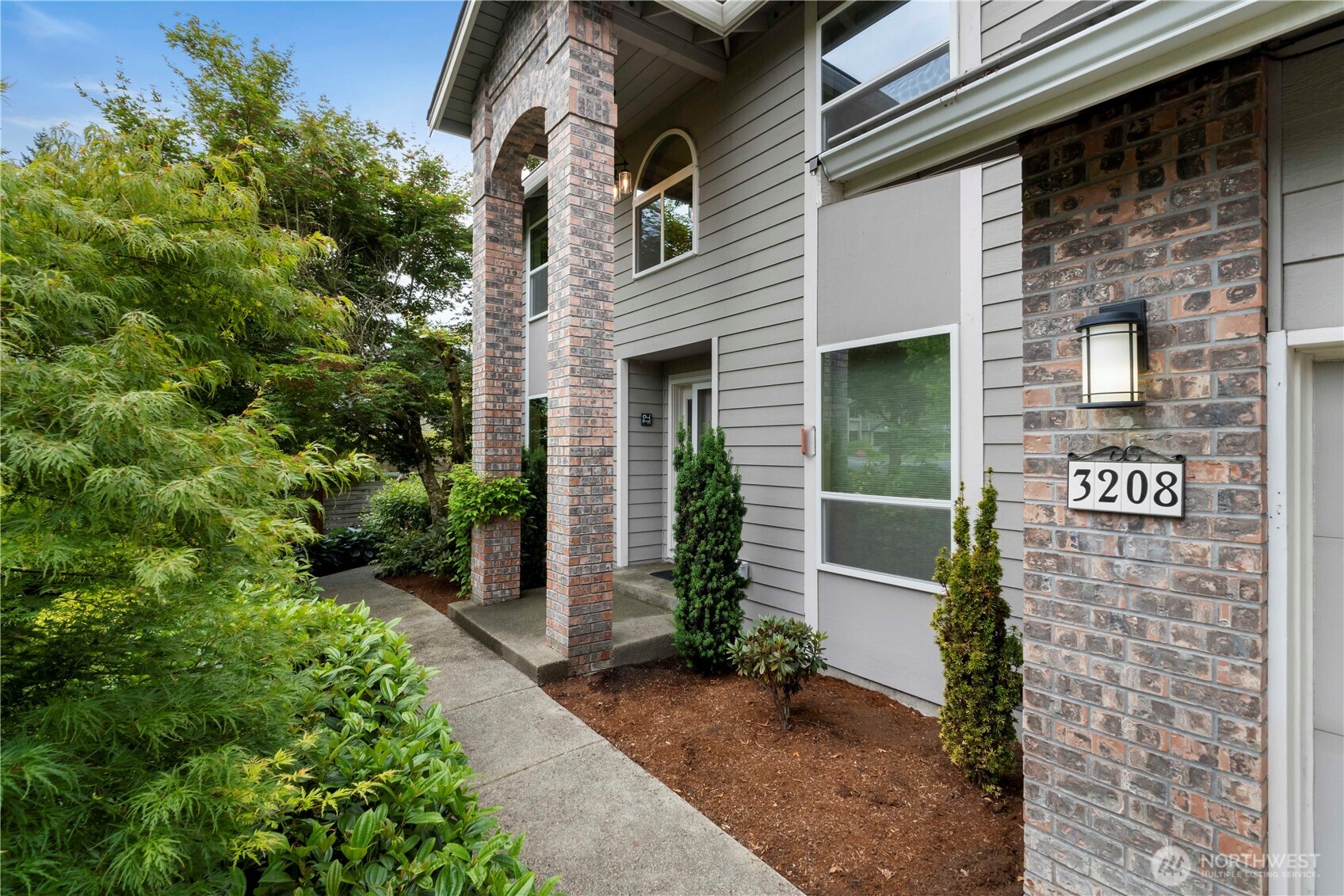 3208 21st Street Pl SE