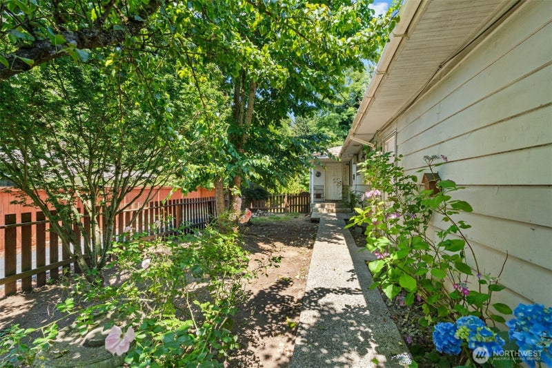7218 NE 155th Street
