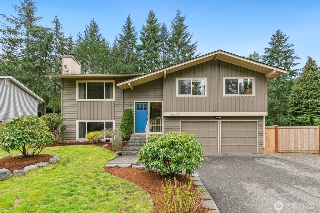 Photo of 6419 NE 153rd Street, Kenmore, WA 98028 (MLS # 2351699)