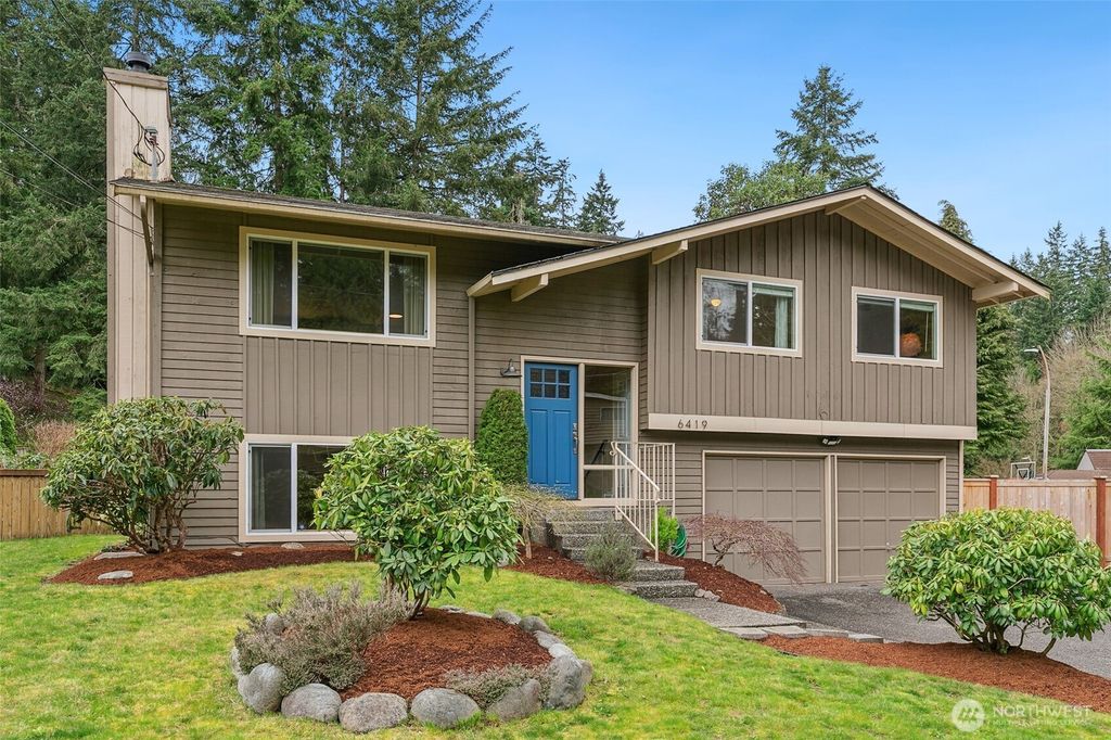 Photo of 6419 NE 153rd Street, Kenmore, WA 98028 (MLS # 2351699)