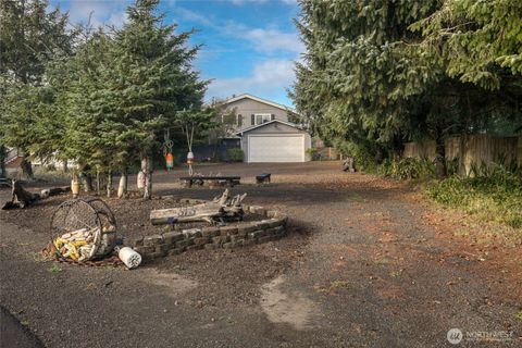 Photo of 373 Sand Dune Avenue NW, Ocean Shores, WA 98569 (MLS # 2459553)