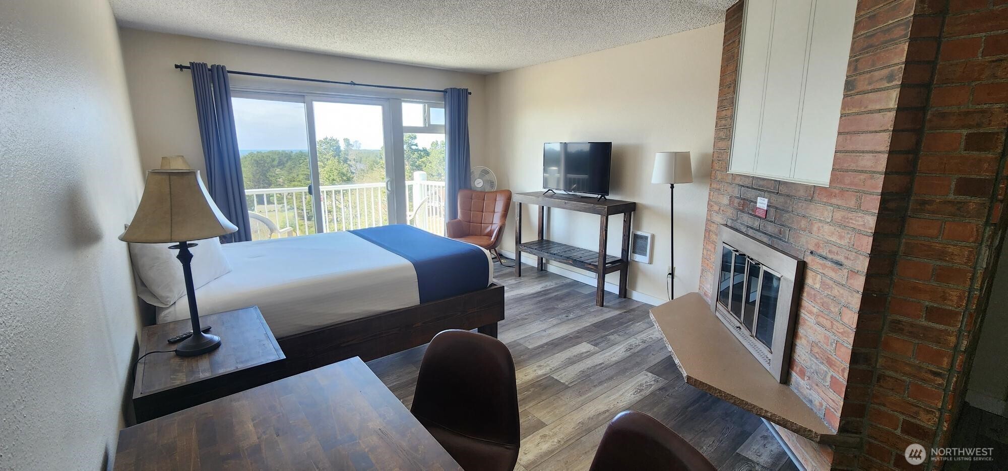 710 S Hancock Avenue 422-23