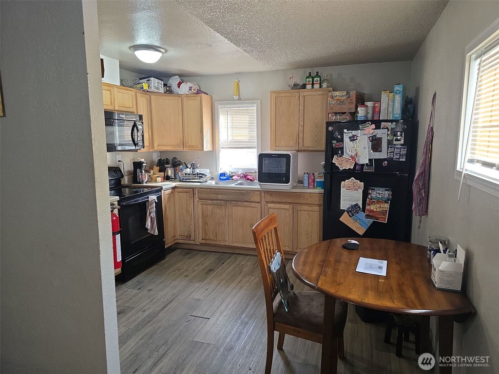 Photo of 4016 Sandy Street NE, Moses Lake, WA 98837 (MLS # 2539289)