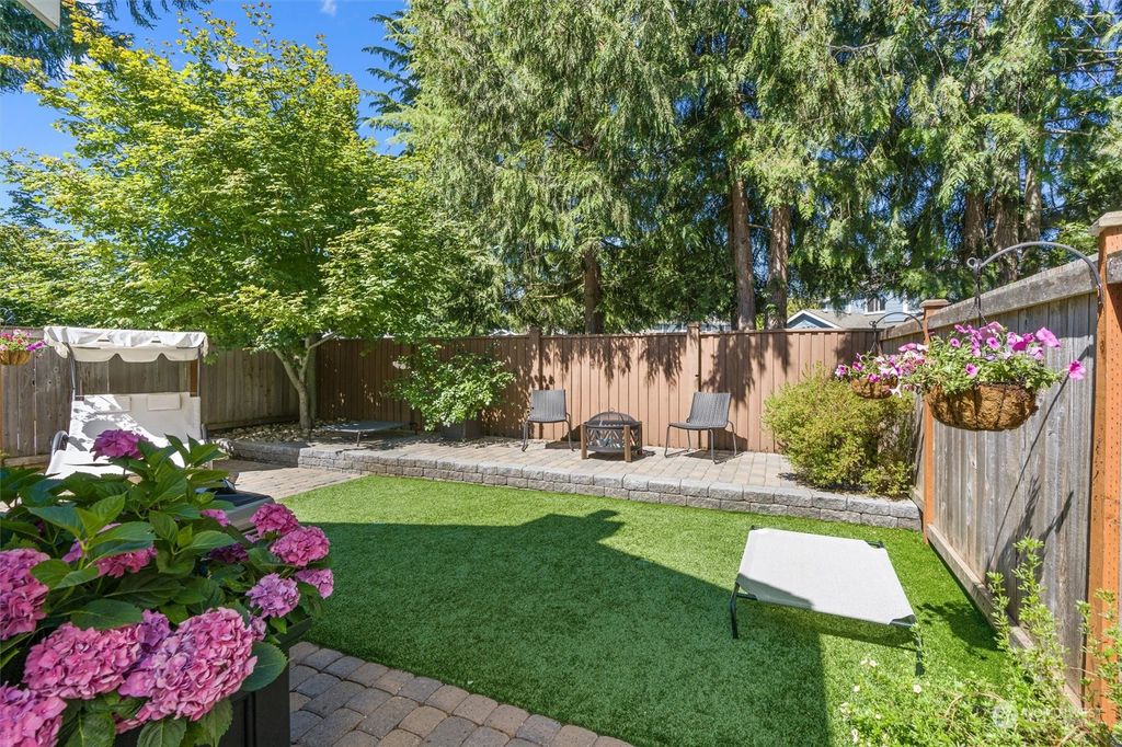 Photo of 22752 SE 242nd Place, Maple Valley, WA 98038 (MLS # 2134551)